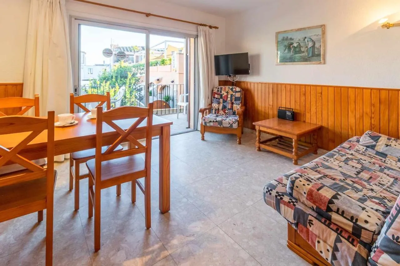 Apartment Isard 7 Apartamento Junto A La Playa Girona Spain